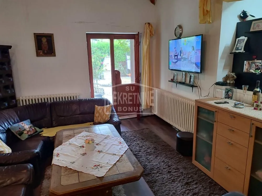 Prodaja, kuća, 232m², Makova Sedmica, Subotica