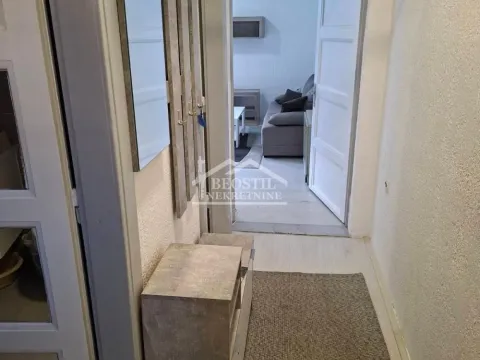 Rent, one bedroom apartment, 35m², Savski Venac, Beograd - image 12