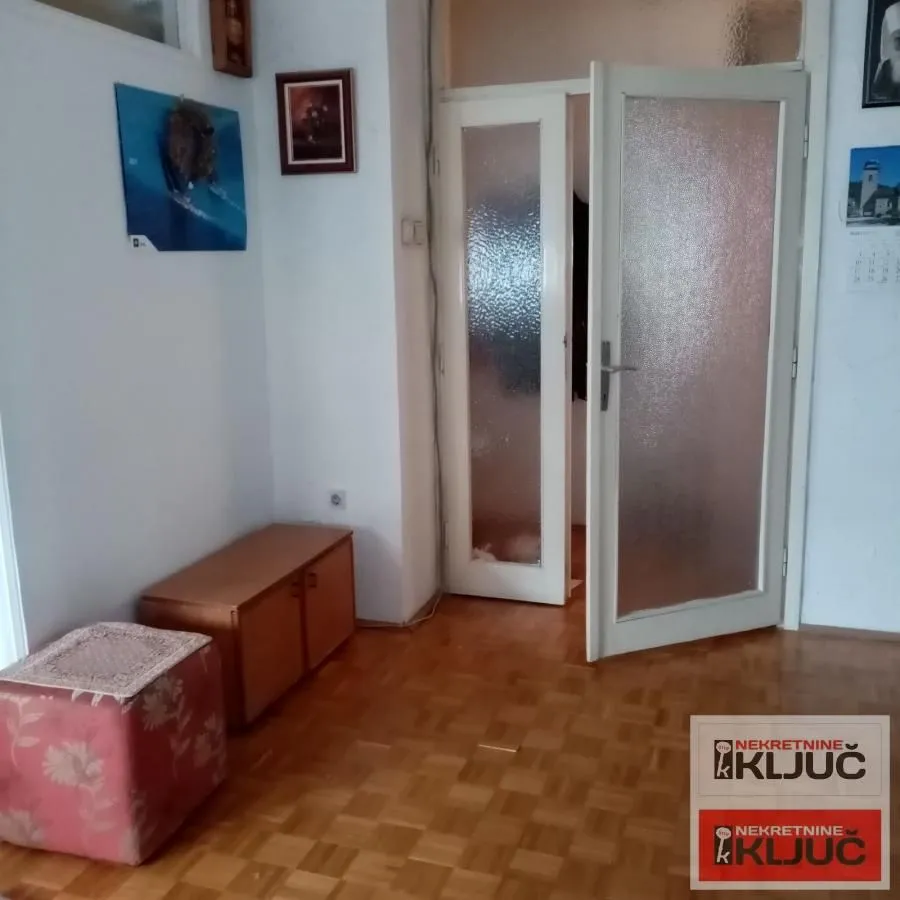Prodaja, dvosoban stan, 65m², Bulevar Oslobodjenja, Novi Sad Sve Podlokacije