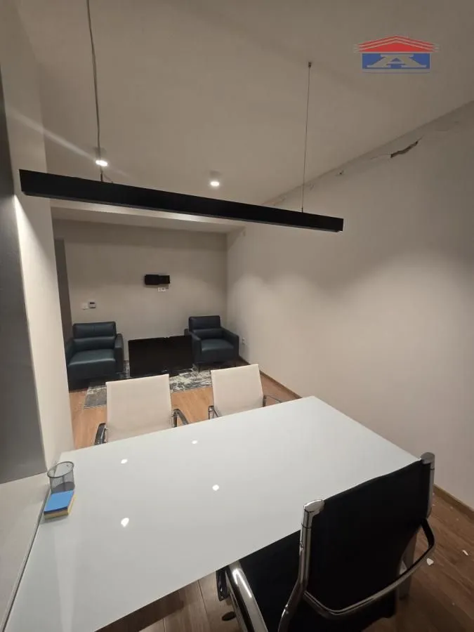 Prodaja, trosoban stan, 101m², Centar, Novi Sad