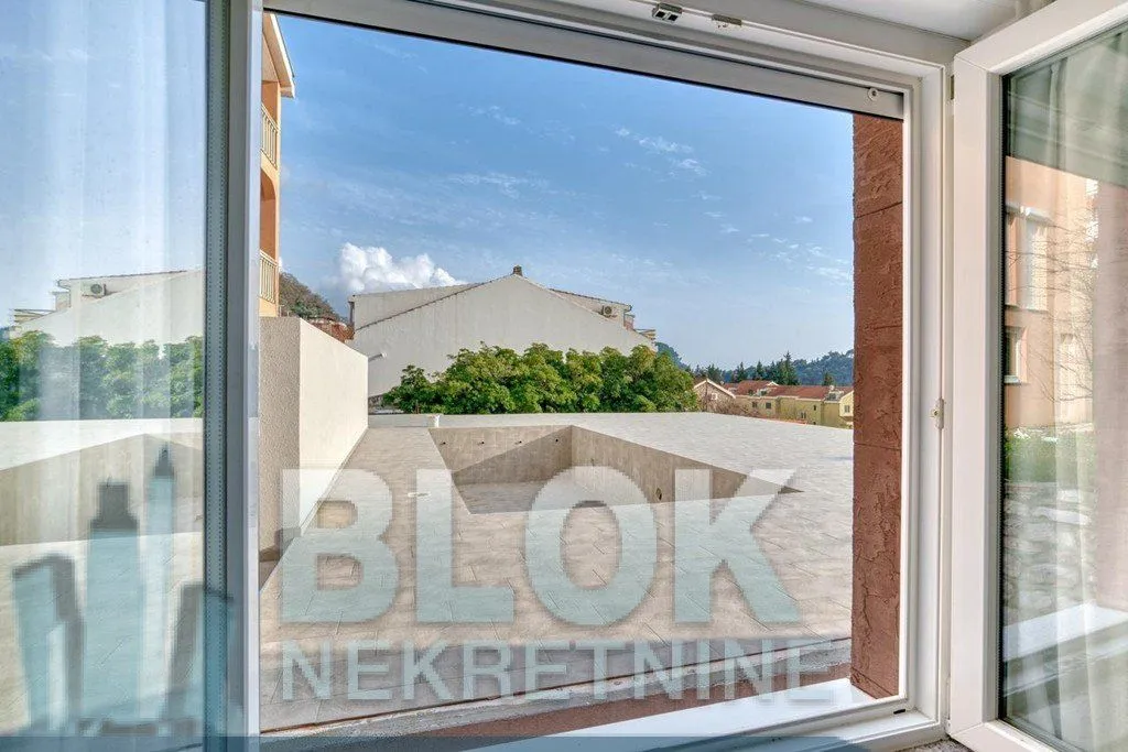 Prodaja, dvosoban stan, 60m², Petrovac, Budva