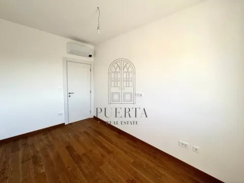 Izdavanje, dvosoban stan, 75m², Tološka šuma, Podgorica - image 9