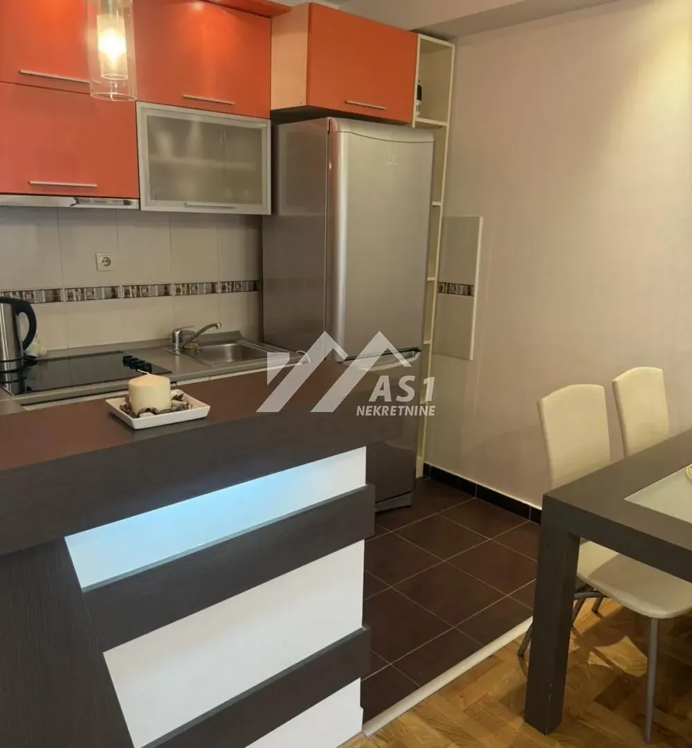 Izdavanje, jednosoban stan, 38m², Grbavica, Novi Sad Sve Podlokacije