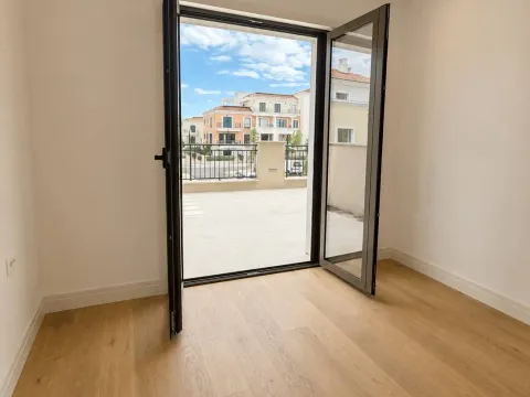Prodaja, dvosoban stan, 90m², Luštica Bay, Tivat - image 8