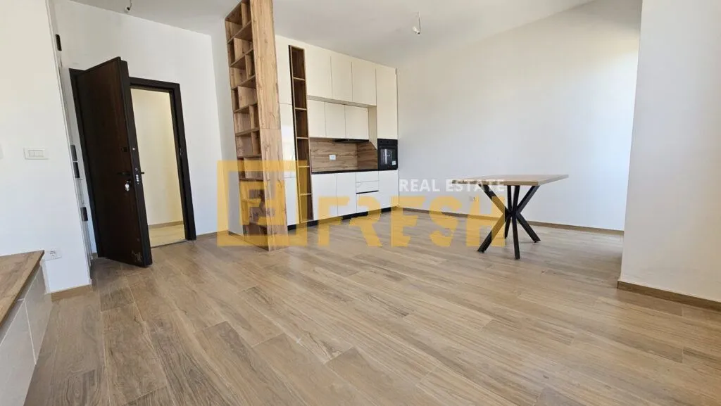 Prodaja, dvosoban stan, 64m², Ulcinj, Crna Gora