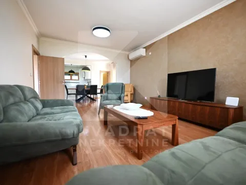 Prodaja, kuća, 200m², Rogami, Podgorica - image 6