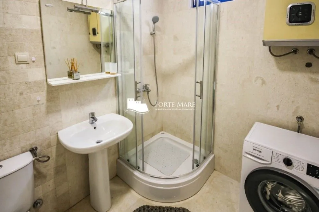 Prodaja, dvosoban stan, 107m², Herceg Novi, Crna Gora