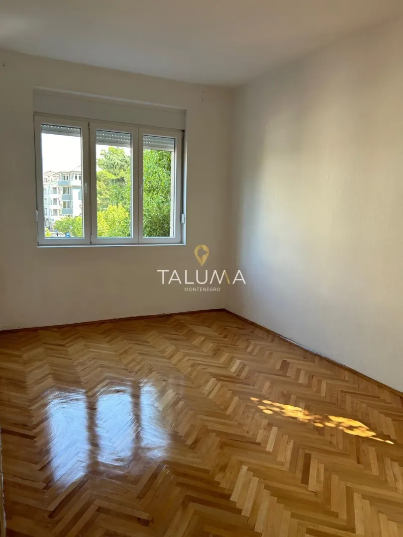 Rent, two bedroom apartment, 69m², Centar, Podgorica