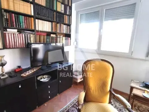 Rent, three bedroom apartment, 87m², Južni Bulevar, Vračar Sve Podlokacije - image 3