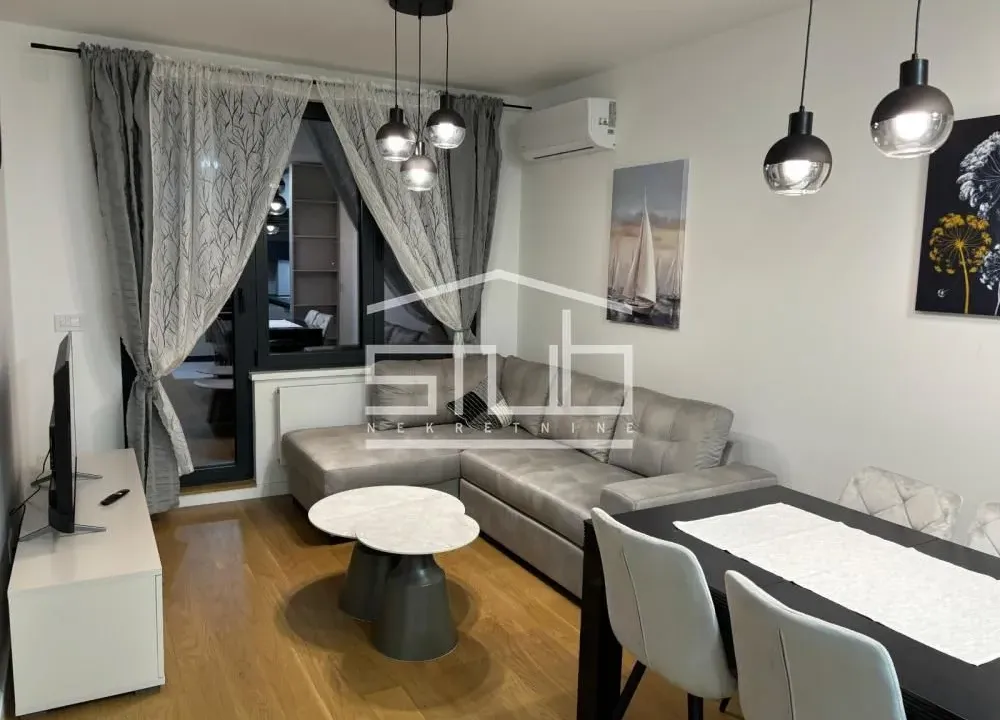 Izdavanje, jednosoban stan, 45m², Novi Beograd Sve Podlokacije, Beograd