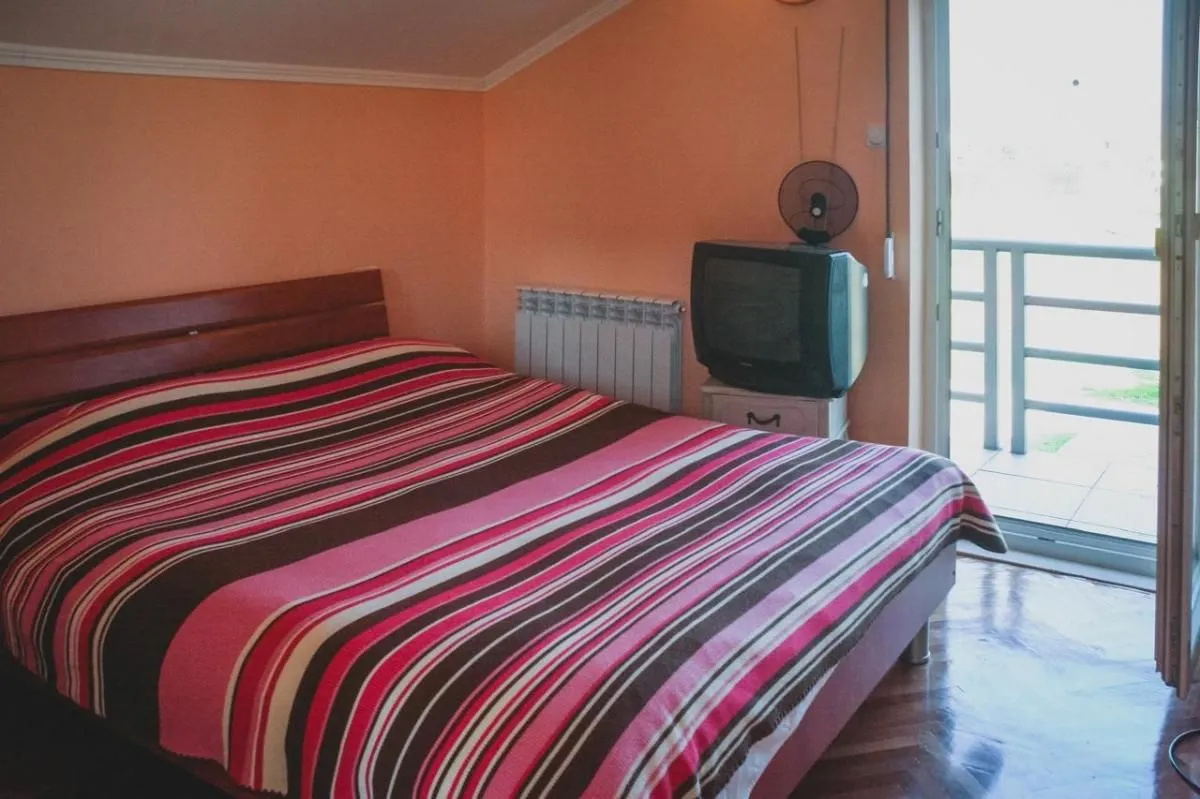 Prodaja, kuća, 200m², Donji Kokoti, Podgorica