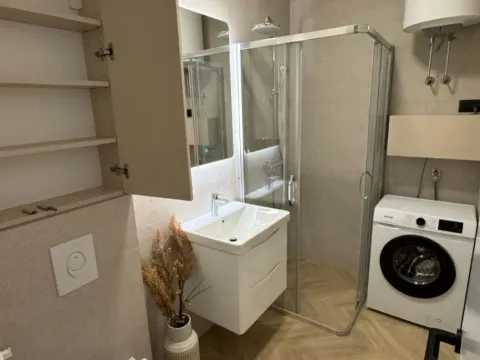 Izdavanje, jednosoban stan, 48m², Zabjelo, Podgorica - image 11