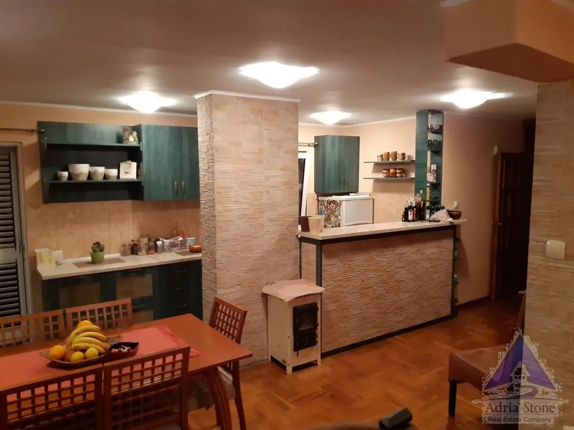 Prodaja, dvosoban stan, 89m², Centar, Budva