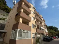 Sale, one bedroom apartment, 48m², Podkošljun, Budva - image 1