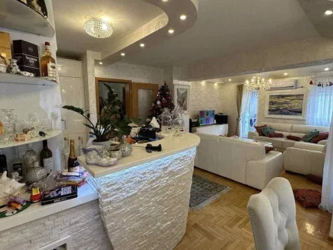 Sale, two bedroom apartment, 90m², Budva, Crna Gora - image 14
