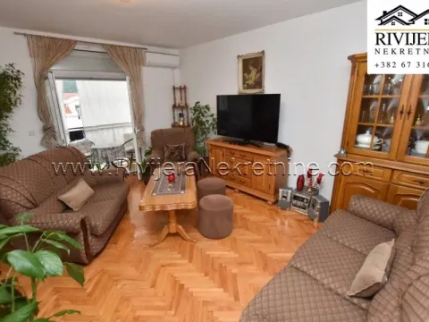 Prodaja, dvosoban stan, 72m², Đenovići, Herceg Novi - image 1