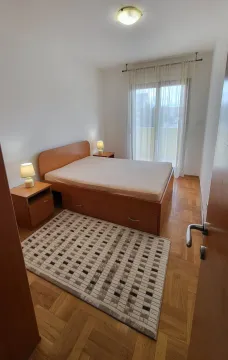 Rent, one bedroom apartment, 45m², Stari Aerodrom, Podgorica - image 5