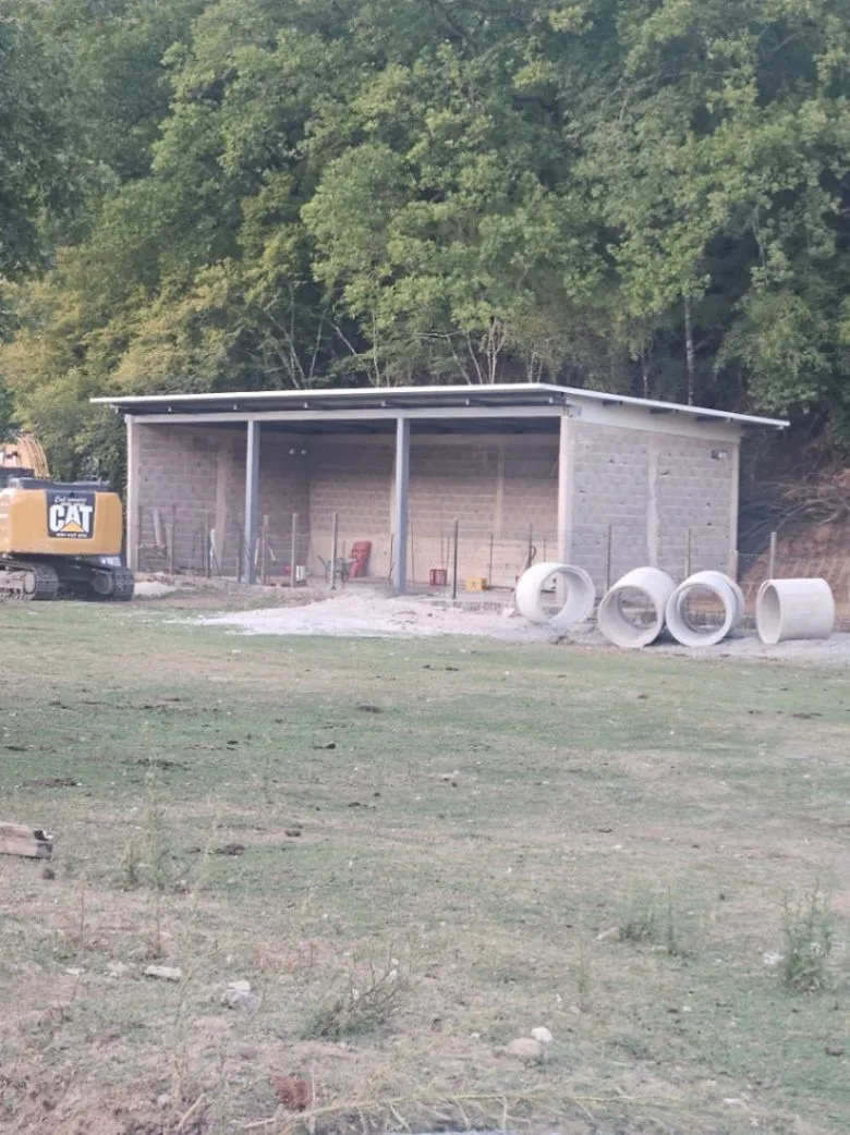 Izdavanje, poslovni prostor, 105m², Lastva Grbaljska, Kotor