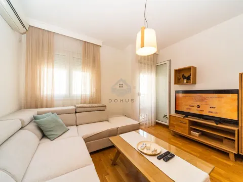 Izdavanje, jednosoban stan, 47m², City Kvart, Podgorica - image 3