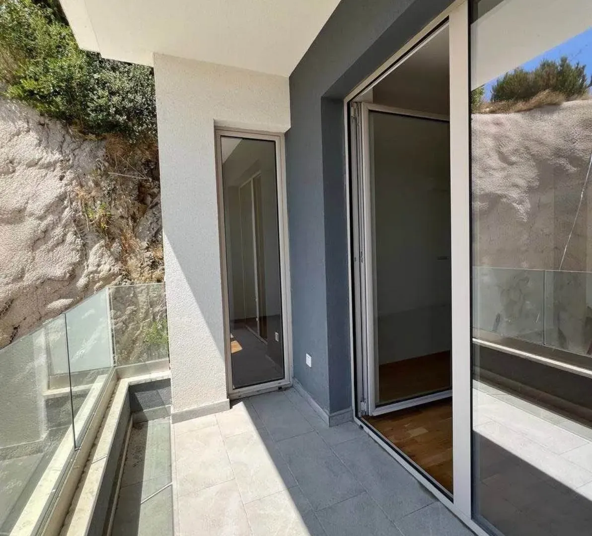 Prodaja, dvosoban stan, 62m², Bečići, Budva