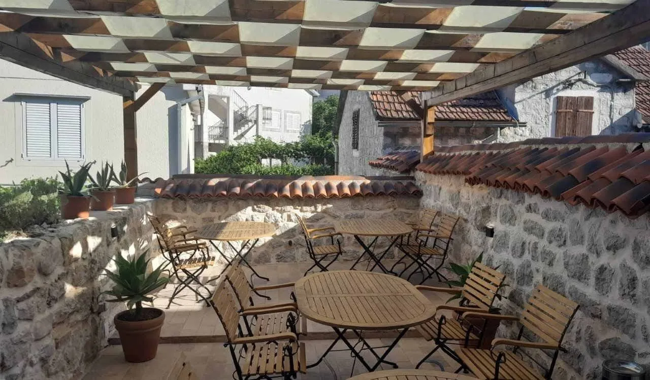 Sale, house, 320m², Risan, Kotor