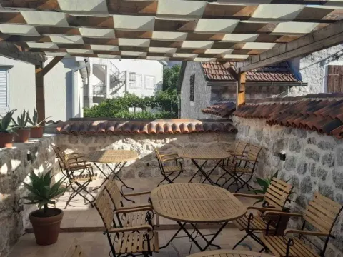 Prodaja, kuća, 320m², Risan, Kotor - image 5