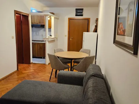 Izdavanje, jednosoban stan, 53m², Golubovina, Budva - image 4