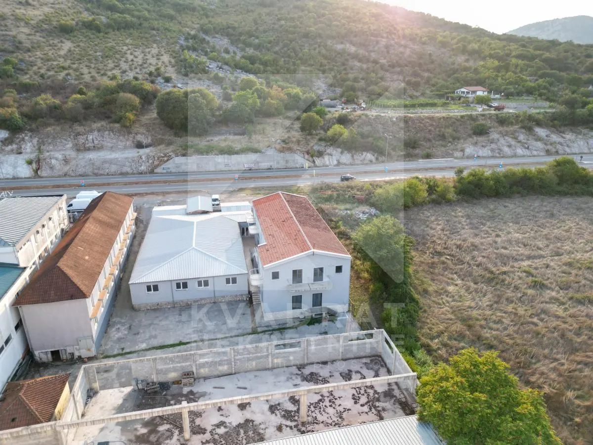 Sale, office space, 1600m², Mareza, Podgorica