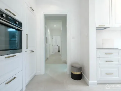 Sale, two bedroom apartment, 87m², Bečići, Budva - image 5