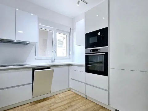 Izdavanje, dvosoban stan, 78m², Budva okolina, Budva - image 4