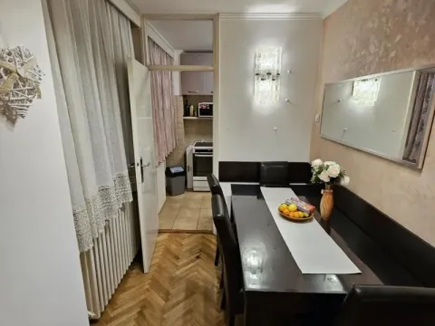 Izdavanje, trosoban stan, 80m², Slavija, Vračar Sve Podlokacije - image 4