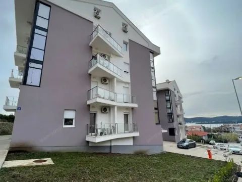 Prodaja, jednosoban stan, 50m², Tivat, Crna Gora - image 6