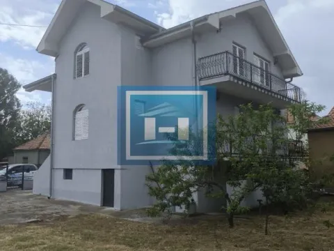 Prodaja, kuća, 171m², Ćuprija, Srbija - image 15