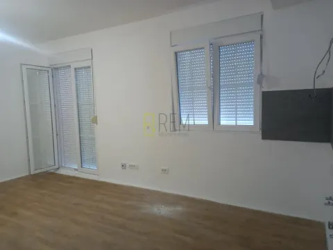 Sale, studio apartment, 25m², Cetinje, Crna Gora