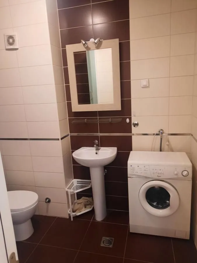 Izdavanje, dvosoban stan, 41m², Liman 3, Novi Sad Sve Podlokacije
