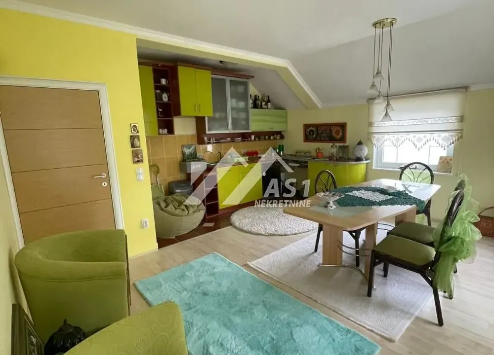 Izdavanje, stan, 400m², Veternik, Novi Sad Sve Podlokacije