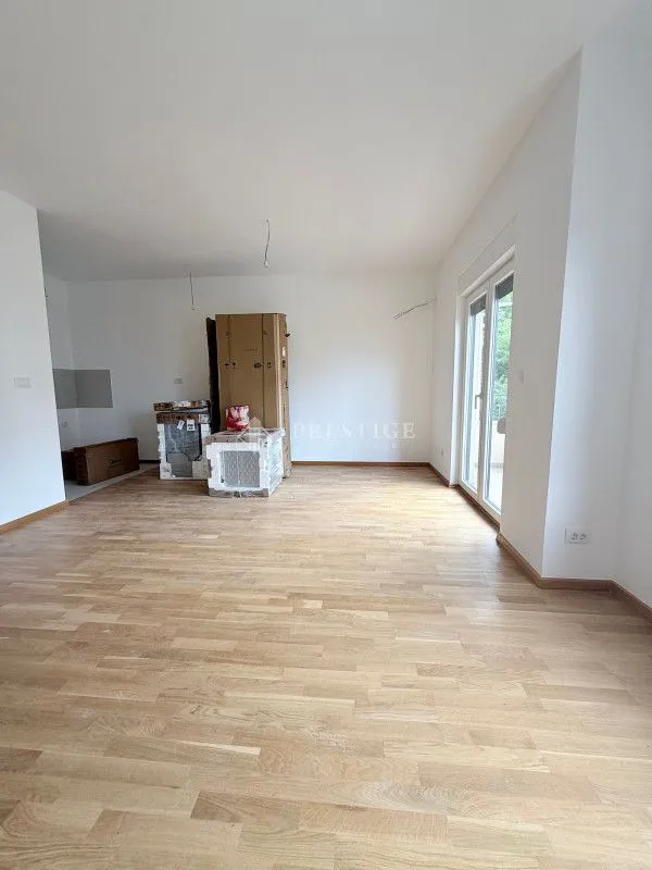 Prodaja, dvosoban stan, 70m², Zabjelo, Podgorica