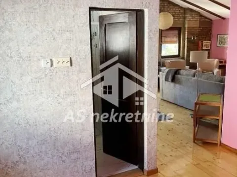 Rent, two bedroom apartment, 65m², Stari Grad, Beograd - image 10