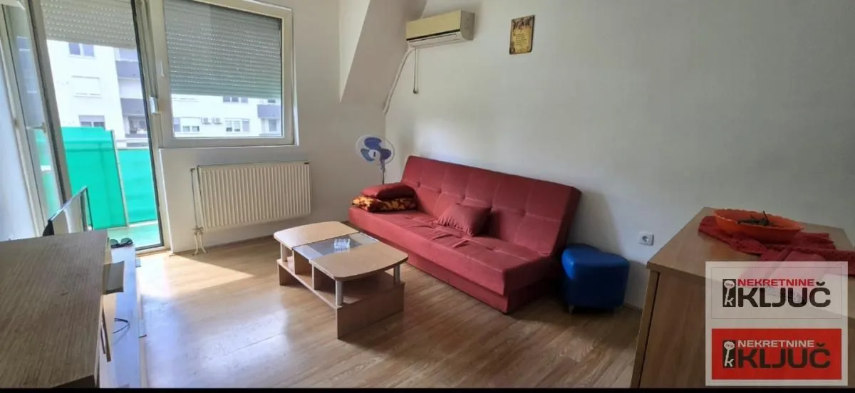 Izdavanje, jednosoban stan, 43m², Sajmište, Novi Sad