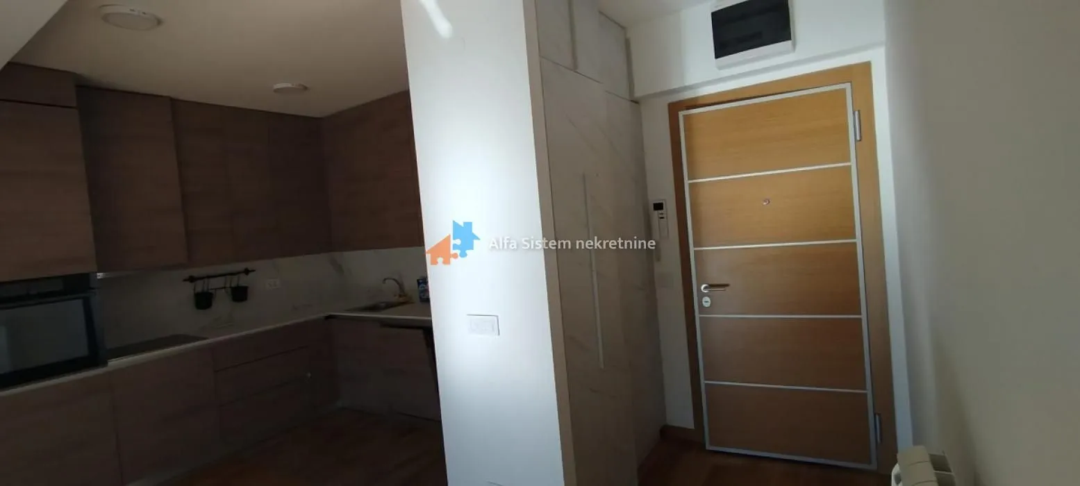 Izdavanje, stan, 96m², Voždovac Sve Podlokacije, Beograd