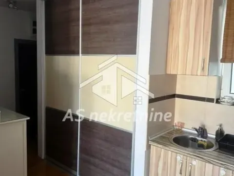 Izdavanje, stan, 40m², Denkova Basta, Zvezdara Sve Podlokacije - image 6