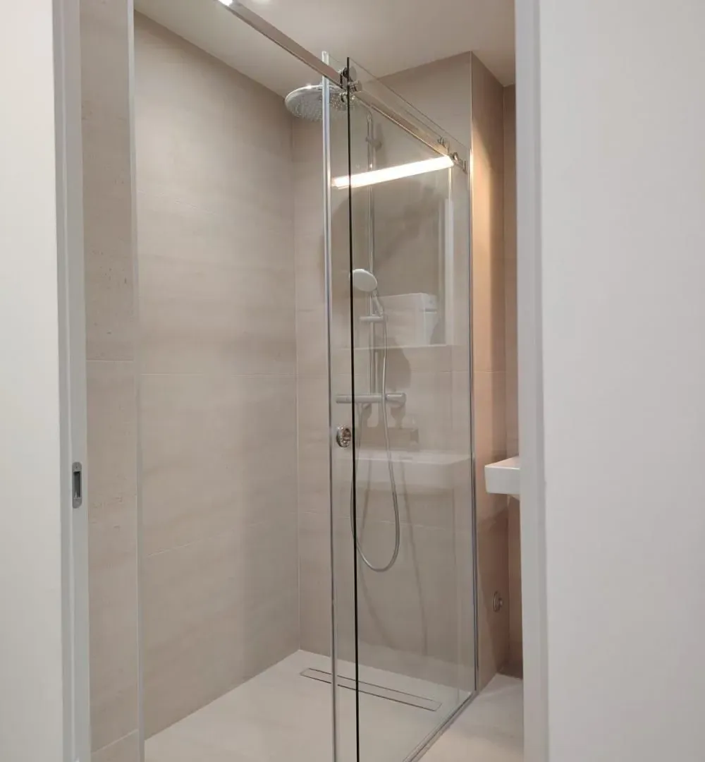 Prodaja, jednosoban stan, 33m², Novi Beograd Blok 65, Novi Beograd Sve Podlokacije