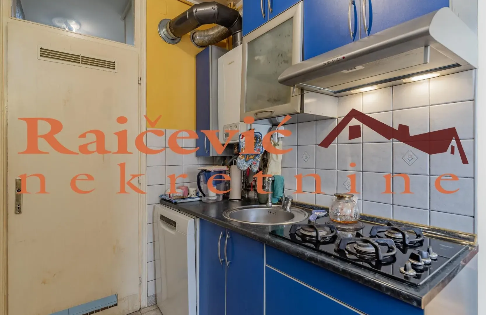 Sale, four bedroom apartment, 93m², Karaburma, Palilula Sve Podlokacije