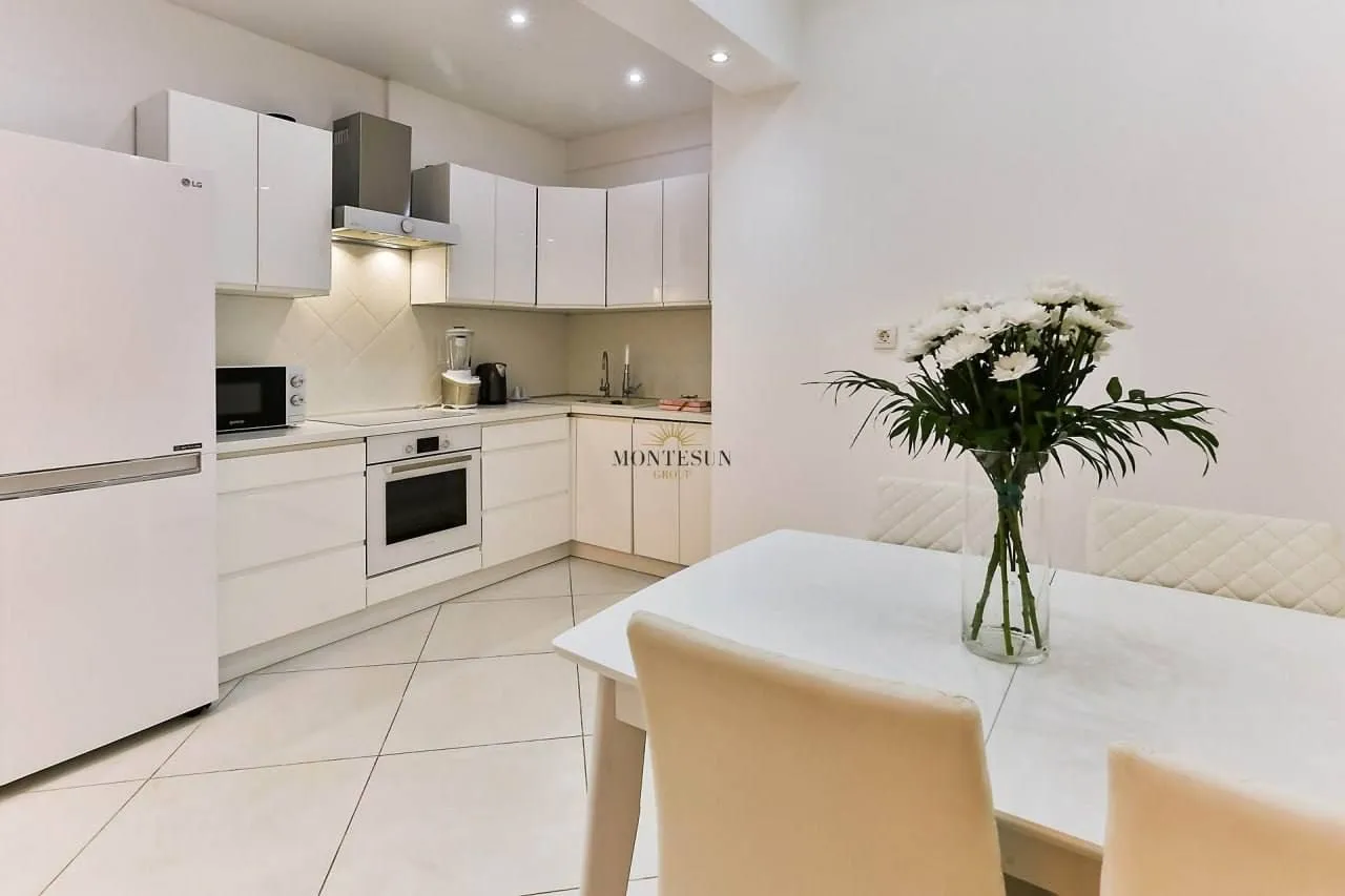 Rent, three bedroom apartment, 140m², Centar, Budva