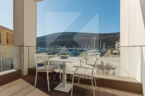 Prodaja, jednosoban stan, 79m², Portonovi, Herceg Novi - image 15