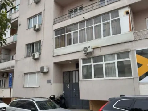 Izdavanje, jednosoban stan, 42m², Centar, Podgorica - image 9