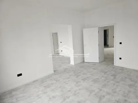 Prodaja, četvorosoban stan, 103m², Vračar Sve Podlokacije, Beograd - image 2