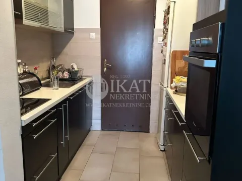 Prodaja, četvorosoban stan, 125m², Bežanija, Beograd - image 2