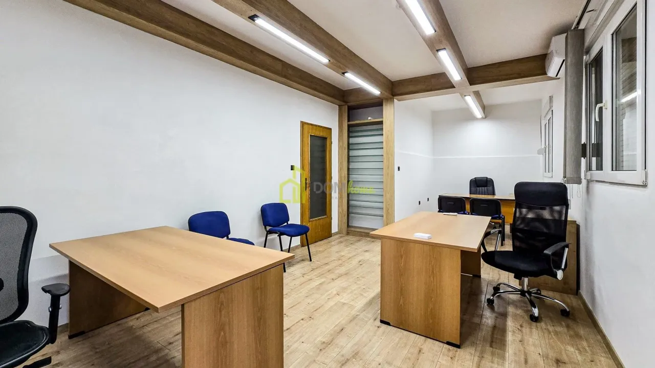 Izdavanje, poslovni prostor, 53m², Momišići, Podgorica