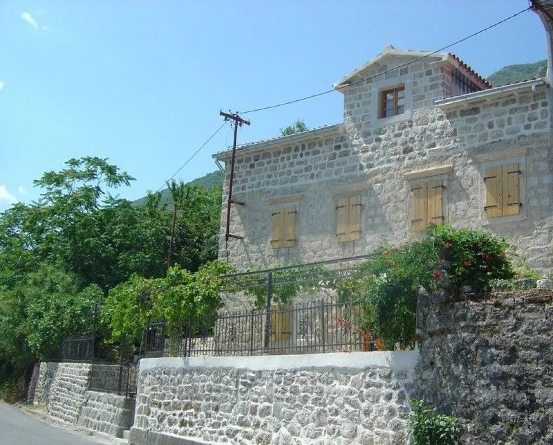 Sale, house, 168m², Prčanj, Kotor